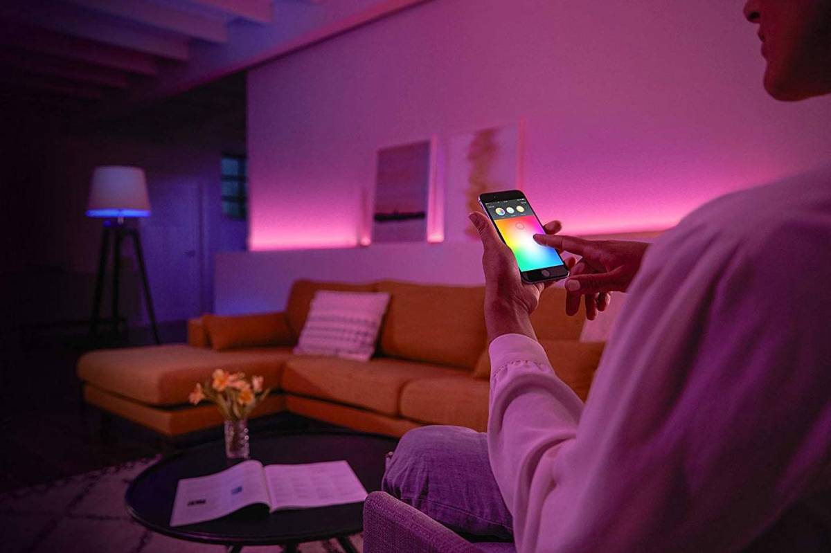 Az otthoni világítás magas szintű kényelme Bluetooth lámpával