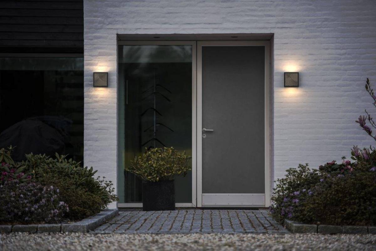 Ház bejárata: mire érdemes figyelni a világítás megtervezése és kivitelezése során?